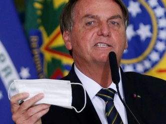 Bolsonaro vetó norma que castigaba la difusión de 